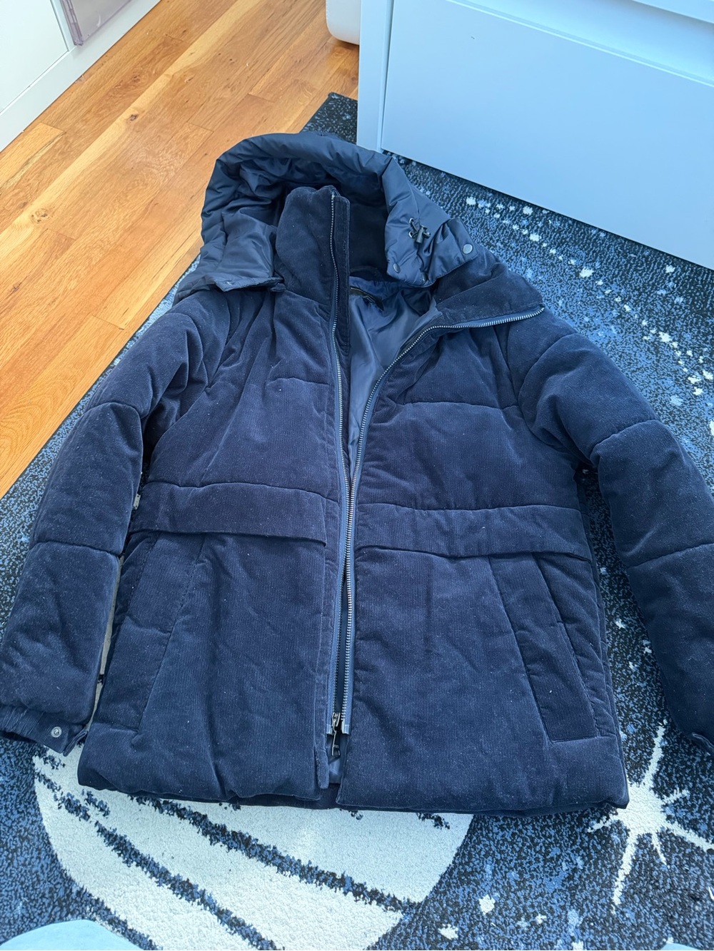Banana Republic Men's Navy Puffer Jacket with Hood